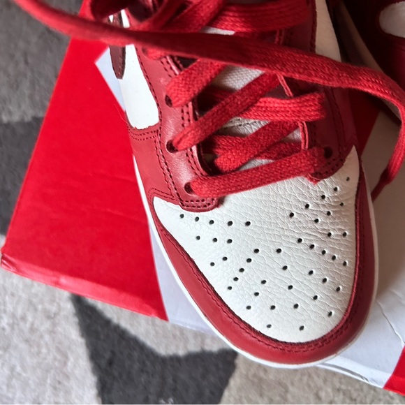 Nike high tops brand new with box and NWT - Picture 6 of 6